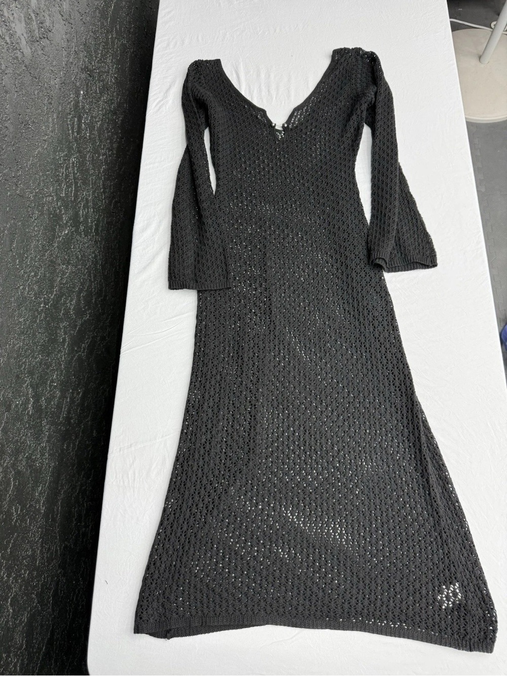 Commense Black Open‑Knit V‑Neck Maxi Dress